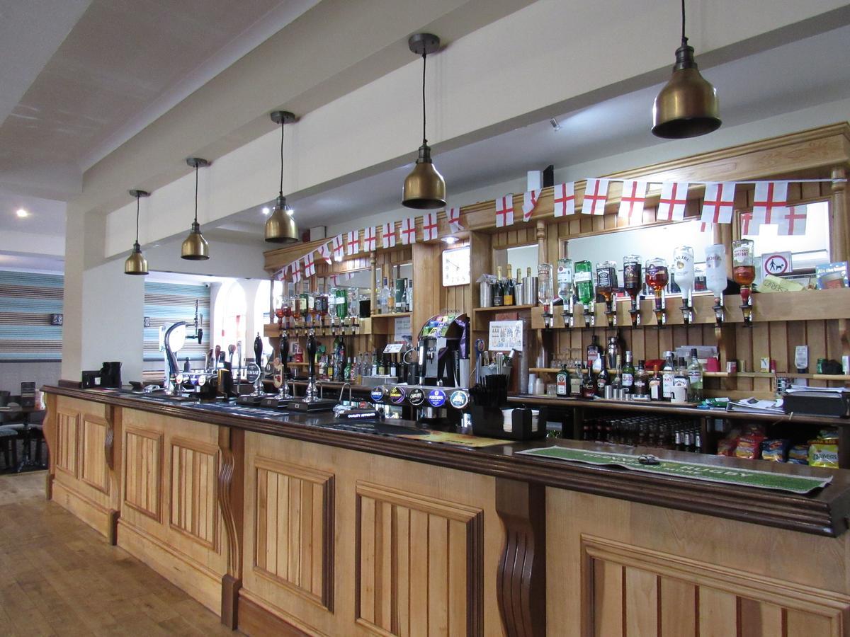 Pear Tree Inn Welwyn Garden City Bagian luar foto